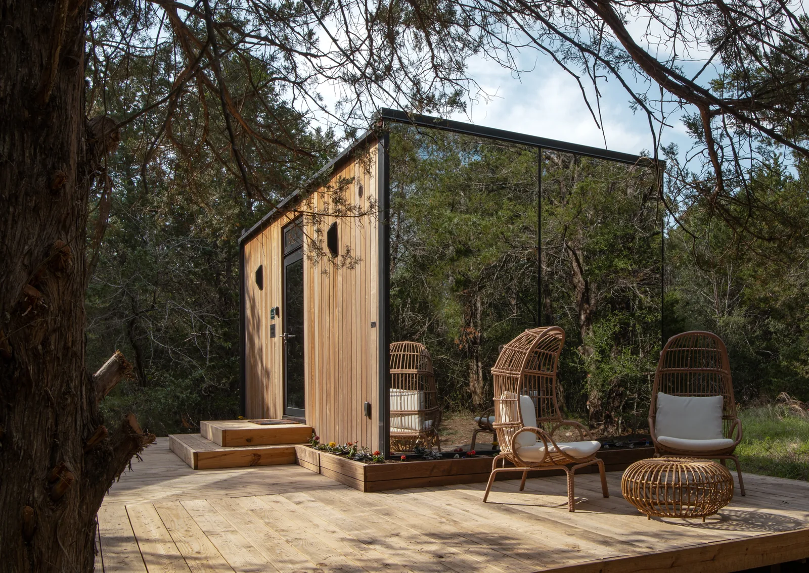 Cameron Ranch Glamping — mirror cabin in the trees